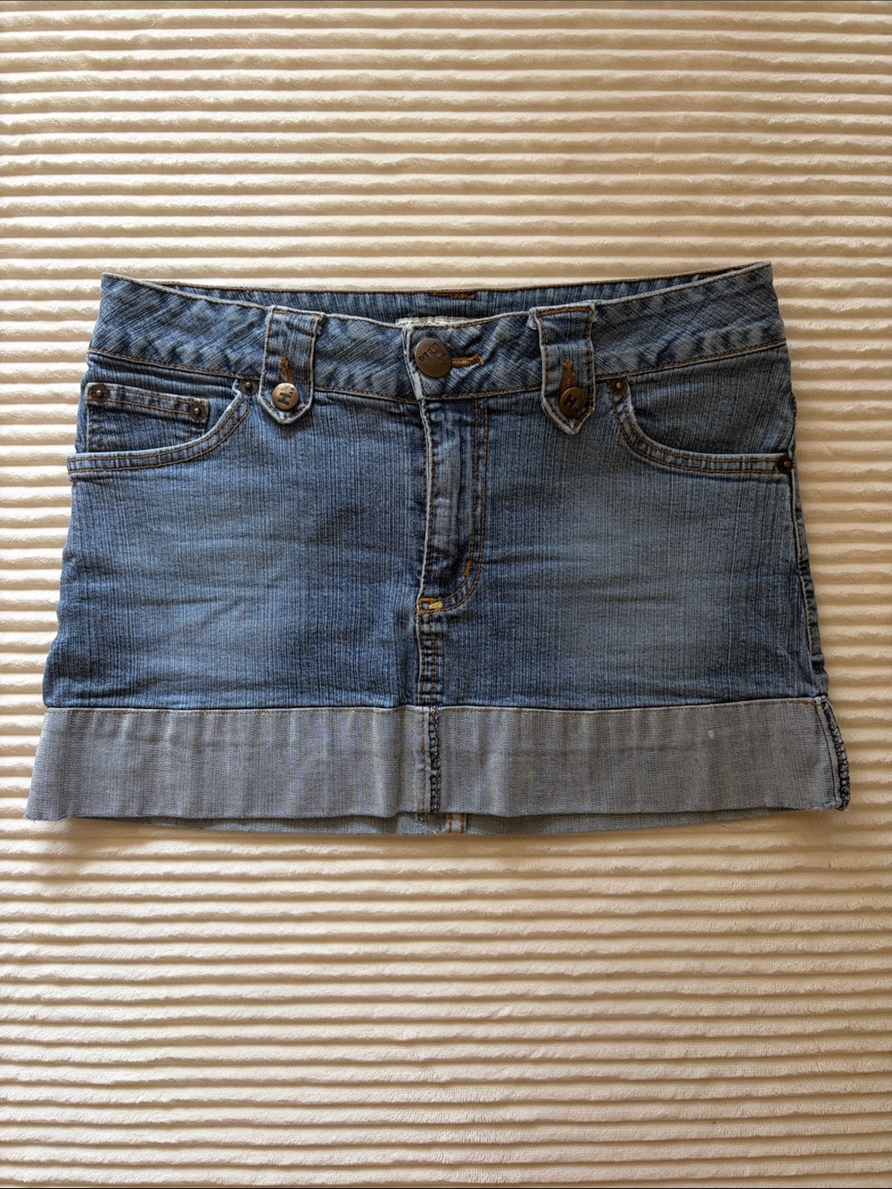 H&G Los Angeles Y2K Low-Rise Denim Mini Skirt